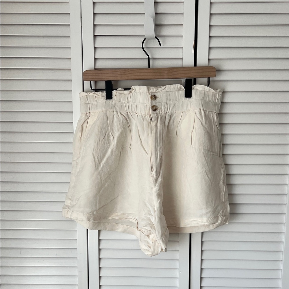 Madewell High Waist Cream Shorts Sz M